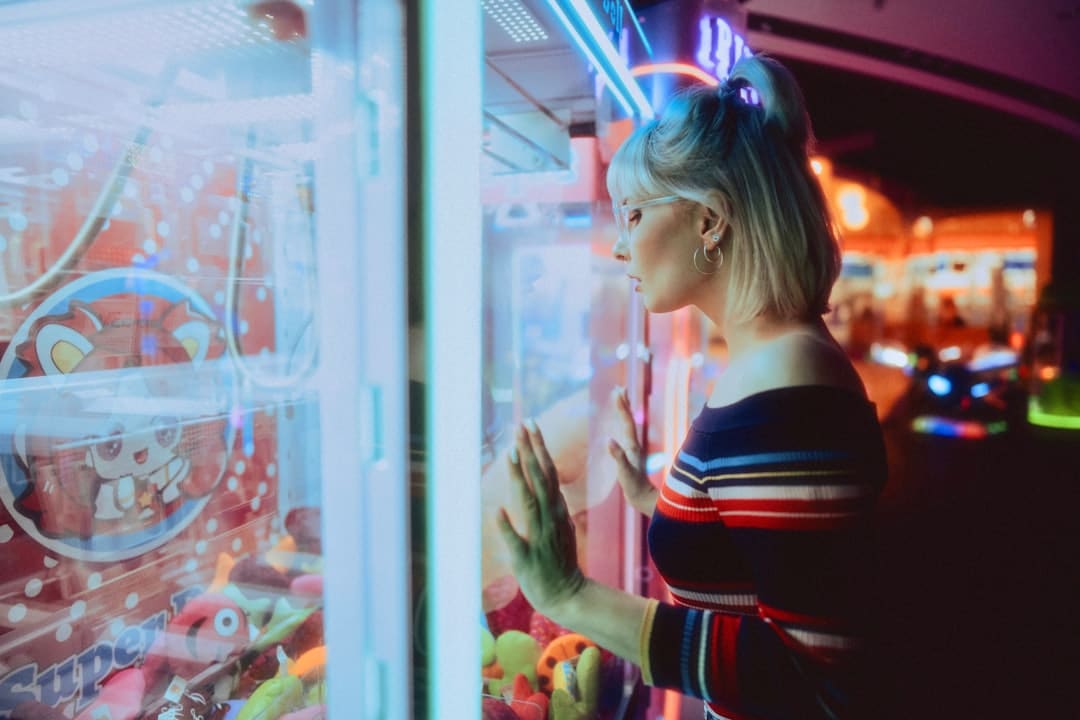 《我是歌手》闭幕,那英凭《像梦相同自在》荣膺歌王